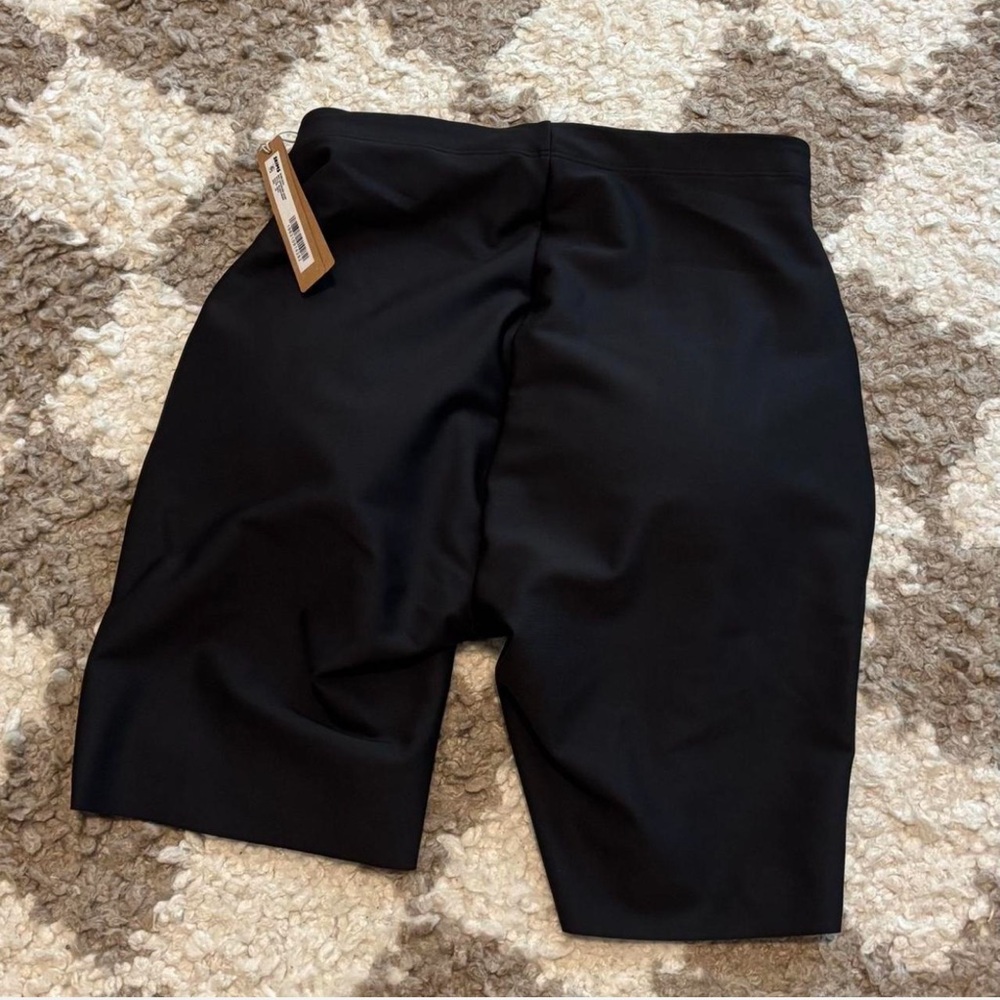 SKIMS Butt Enhancing Padded Shorts